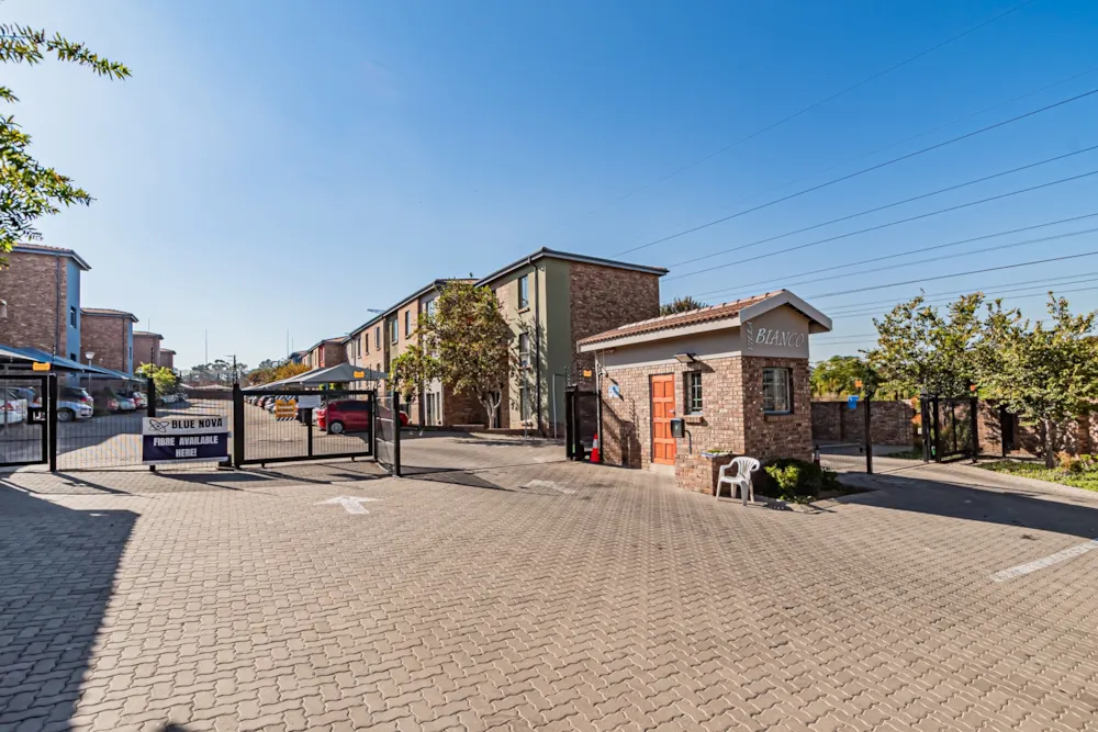 Apartment for sale in Amberfield, Centurion - PT1694713 Apartment for sale in Amberfield, Centurion - PT1694713