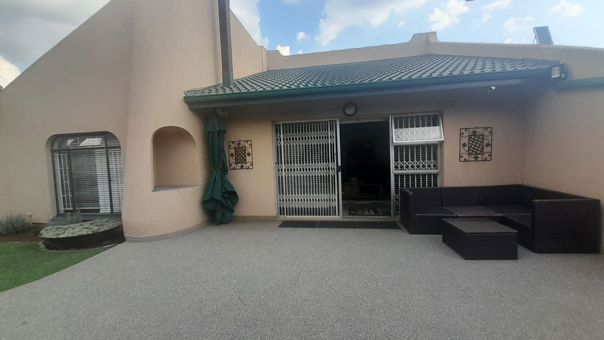 House for sale in Vanderbijlpark SE 3 - 1VT1694722