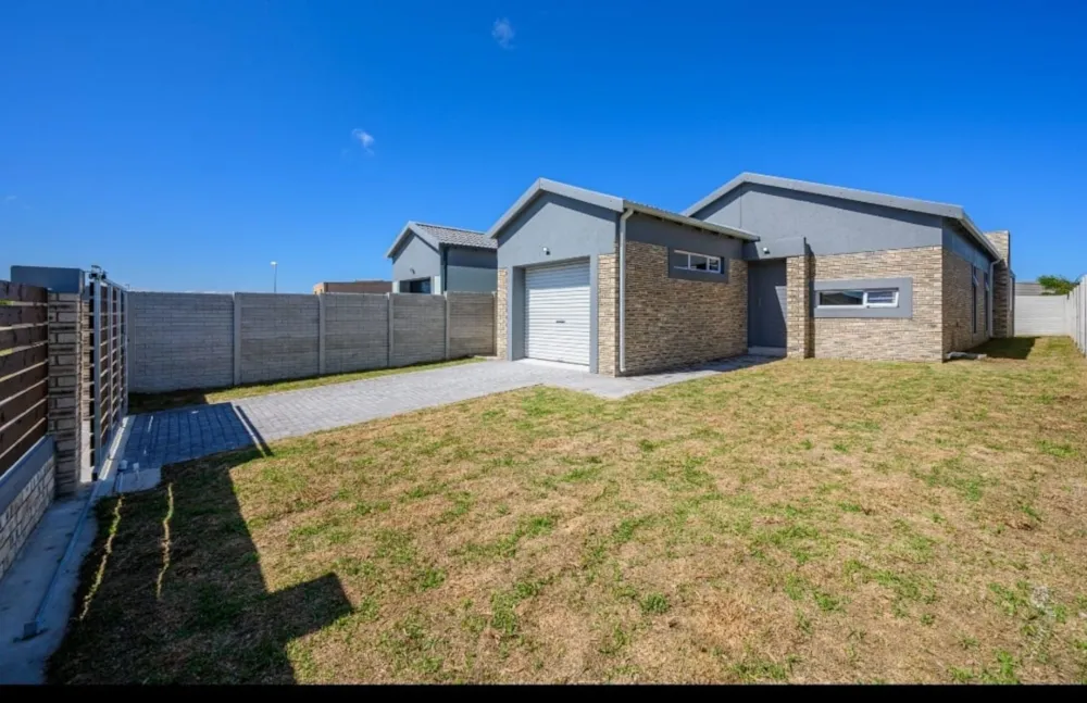 House for sale in Fairview, Port Elizabeth, Gqeberha - 1PLZ1694831 House for sale in Fairview, Port Elizabeth, Gqeberha - 1PLZ1694831