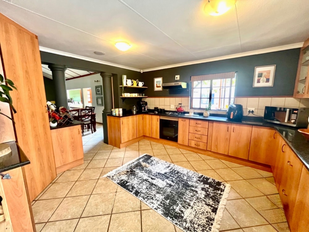 House sold in Protea Park, Rustenburg - 1RU1695127 House sold in Protea Park, Rustenburg - 1RU1695127