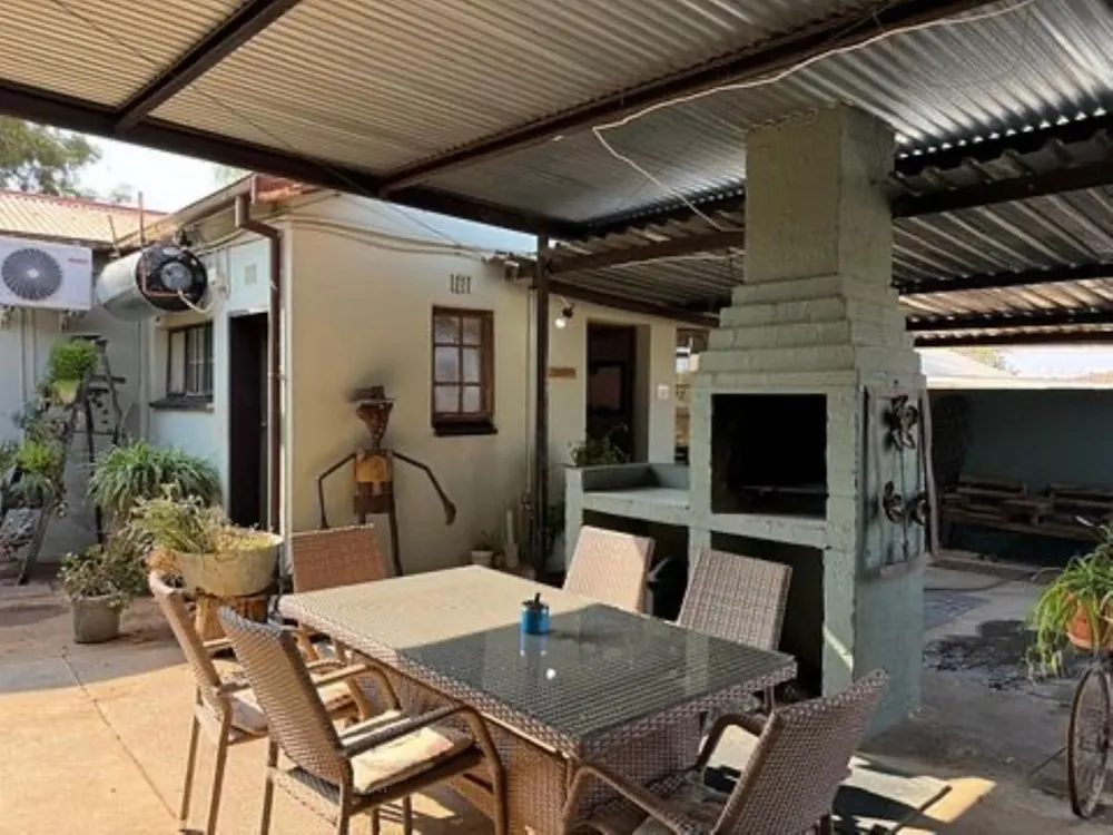 House for sale in Barkly West - 1KJ1694886