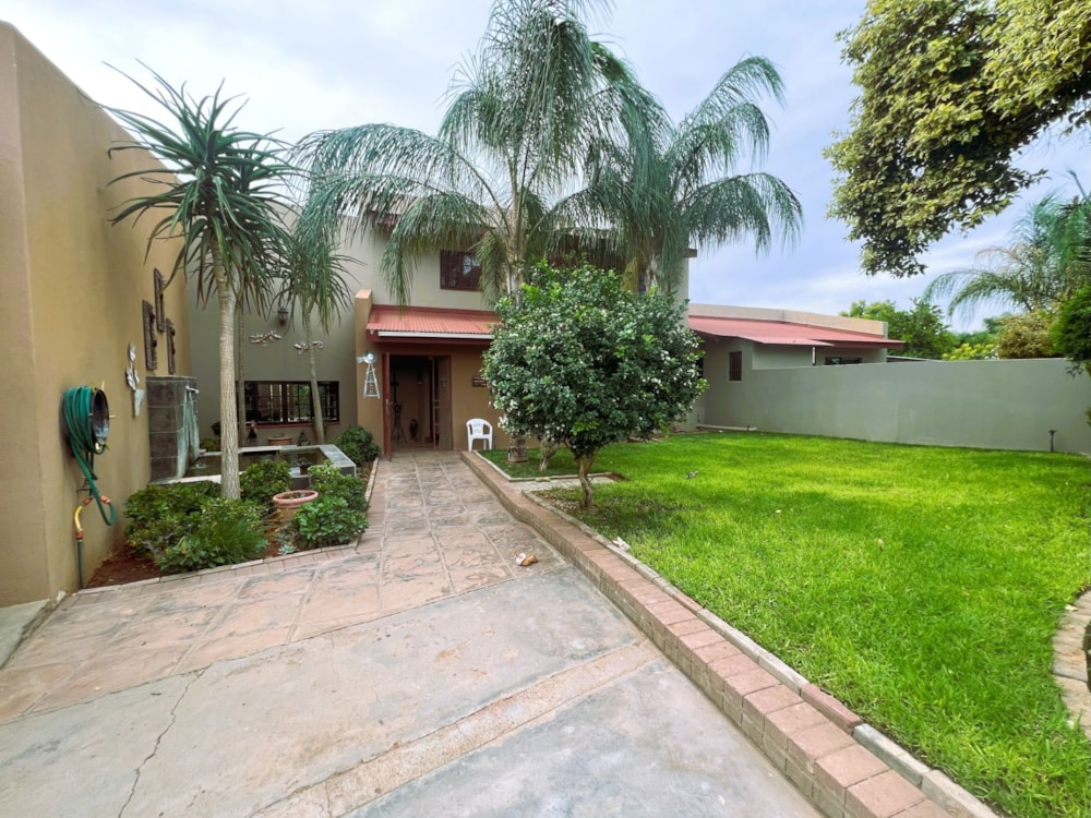 House for sale in Kanoneiland - 1KAH1695347