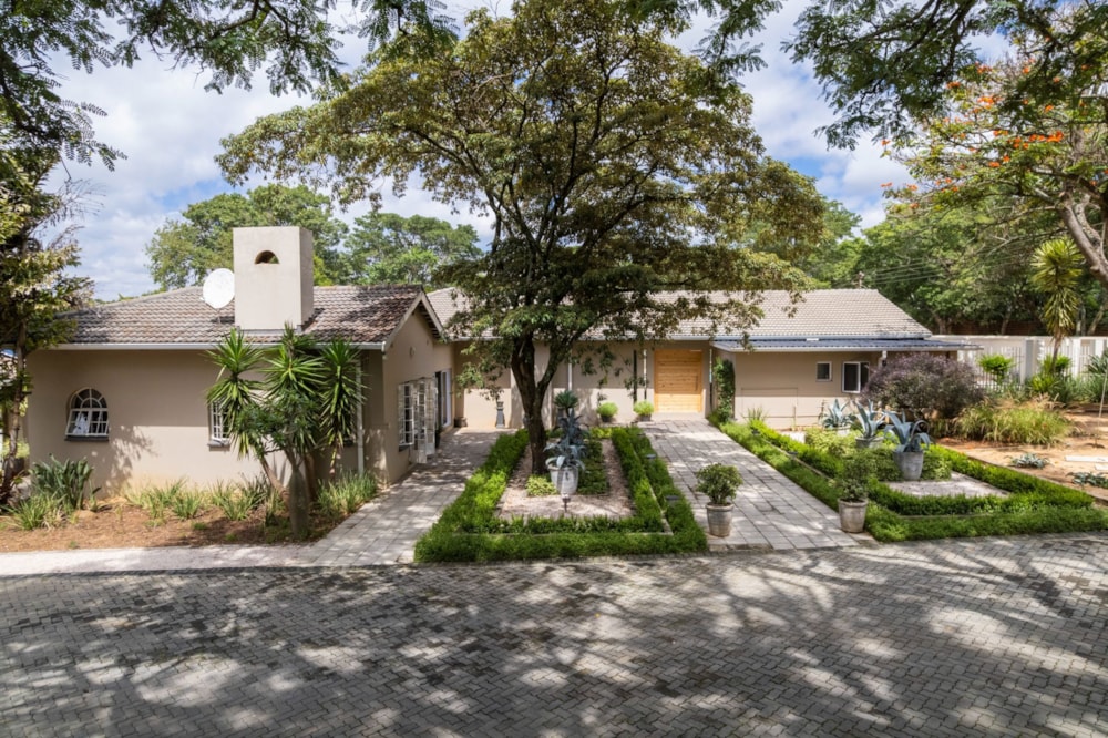 House for sale in Borrowdale, Zimbabwe - 3ZB1694975