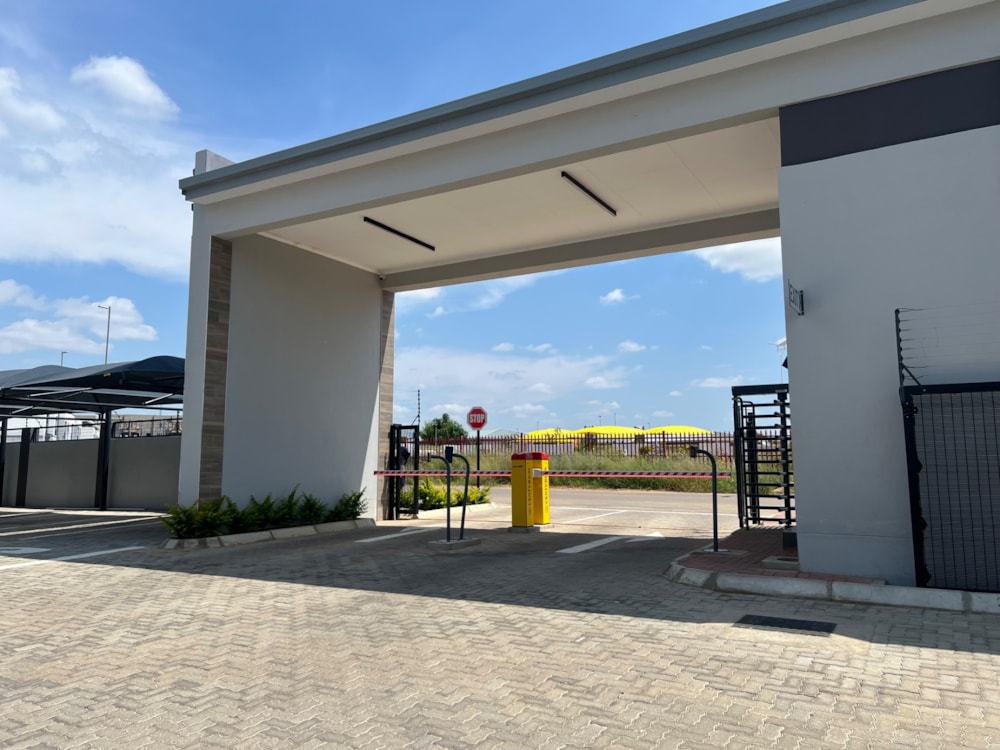 Apartment let in Broadhurst, Botswana - 3BO1695019