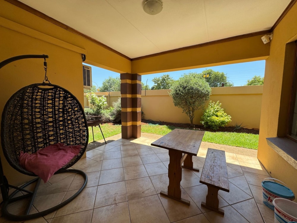 Townhouse for sale in Hillcrest, Kimberley - 1KJ1695317 Townhouse for sale in Hillcrest, Kimberley - 1KJ1695317