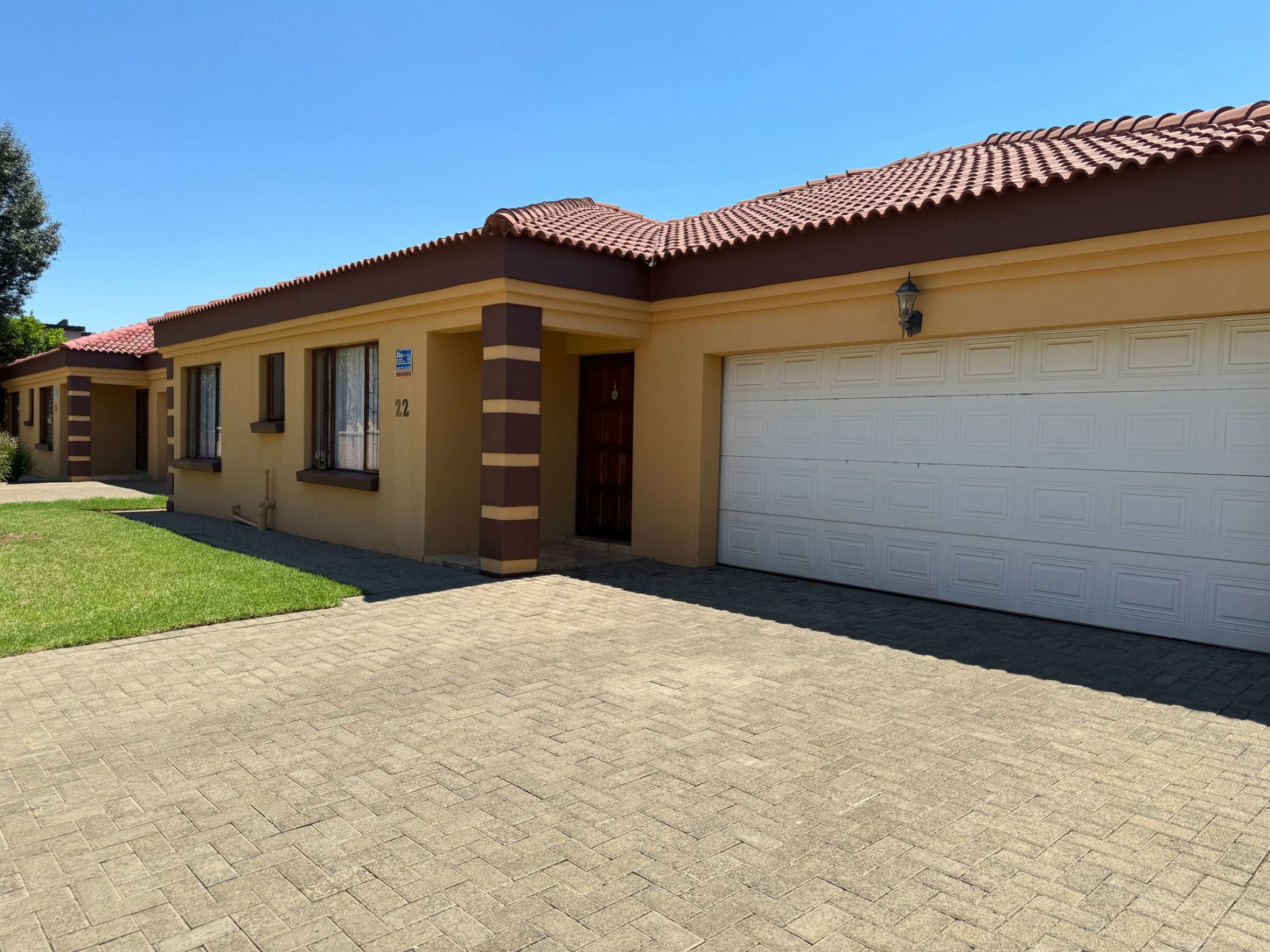 Townhouse for sale in Hillcrest, Kimberley - 1KJ1695317
