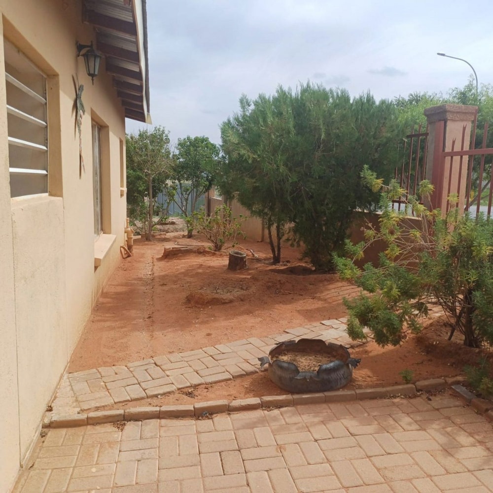 House for sale in Lemoendraai - 1KAH1695074