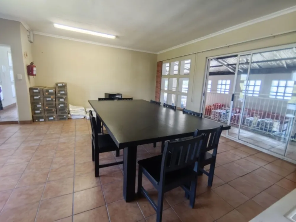 Commercial Building for sale in Uvongo - 1PSH1695085 Commercial Building for sale in Uvongo - 1PSH1695085
