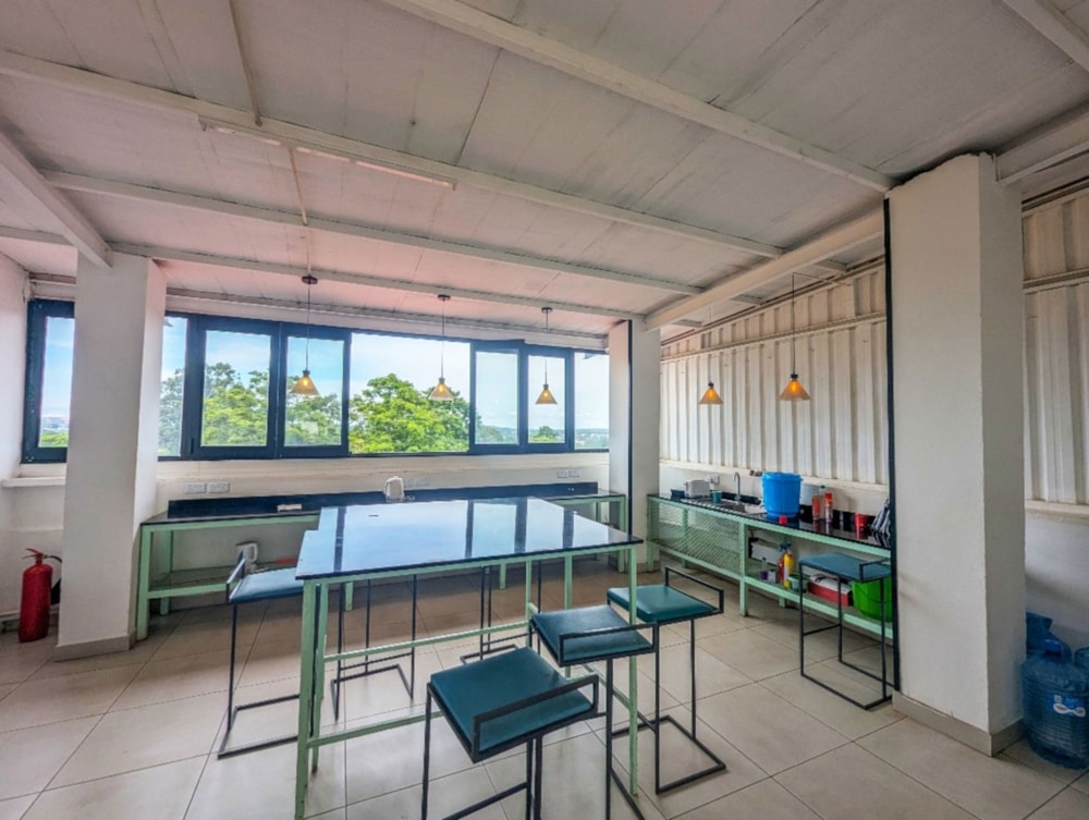 Commercial office to rent in Roma, Zambia - 3ZA1695113