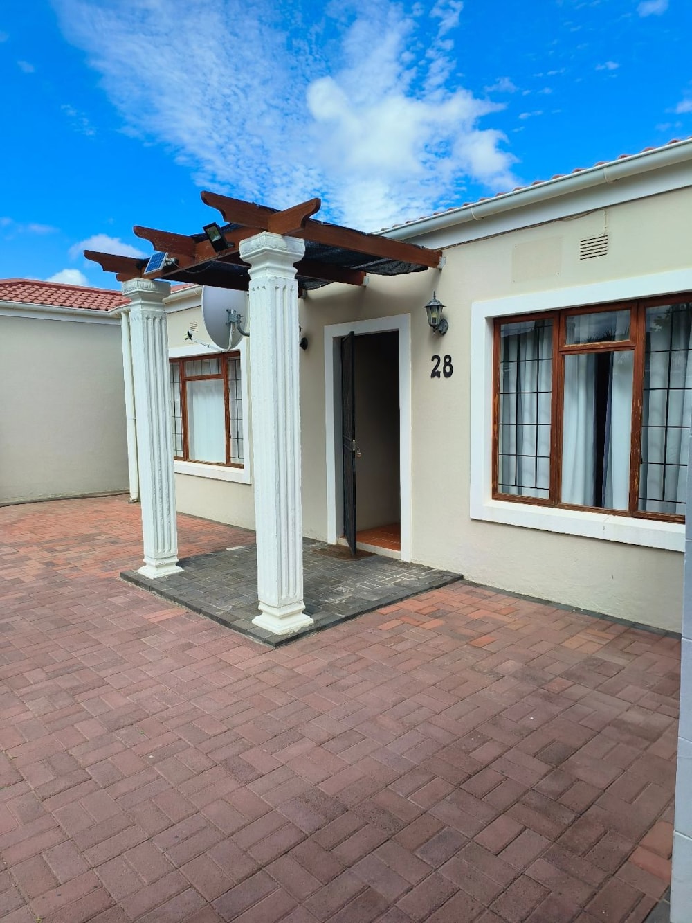 House sold in Hospital Hill, Beaufort West - 1KK1695162 House sold in Hospital Hill, Beaufort West - 1KK1695162