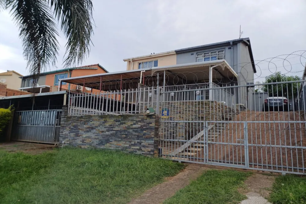 House for sale in Lotus Park - 1WB1695483 House for sale in Lotus Park - 1WB1695483