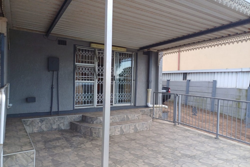 House for sale in Lotus Park - 1WB1695483