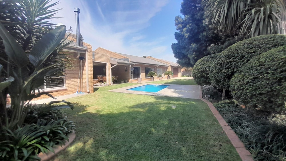 House for sale in Vanderbijlpark SE 3 - 1VT1695299