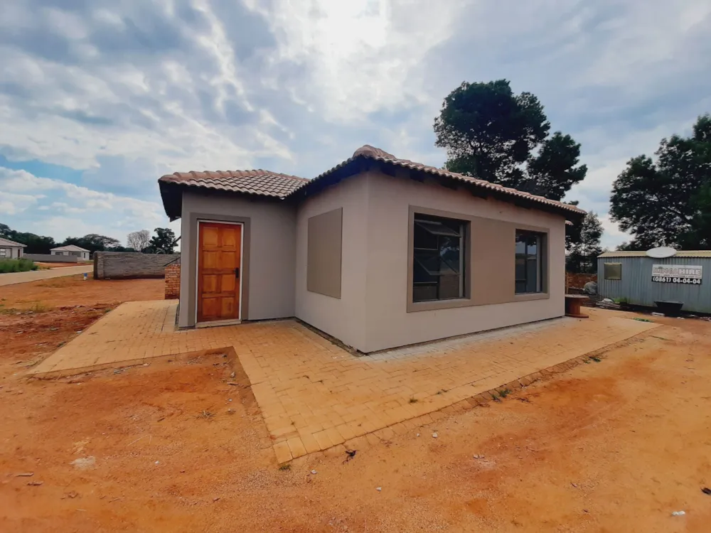 House for sale in Westonaria, Westonaria - 1KR1741018 House for sale in Westonaria, Westonaria - 1KR1741018