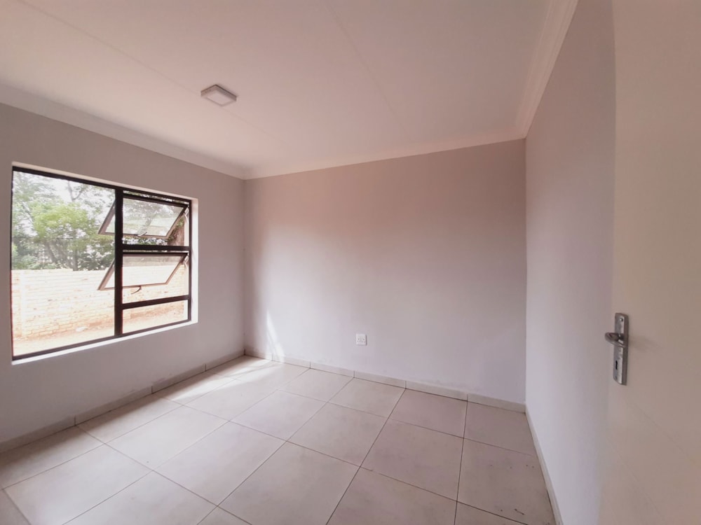 House for sale in Westonaria, Westonaria - 1KR1695476 House for sale in Westonaria, Westonaria - 1KR1695476