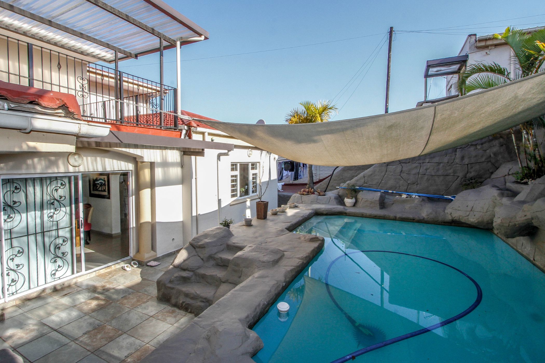 House let in Durban North - 1ND1695545