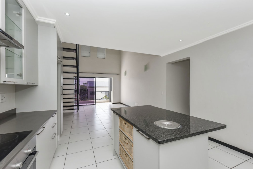 Apartment to rent in Paulshof - FYL1708129 Apartment to rent in Paulshof - FYL1708129