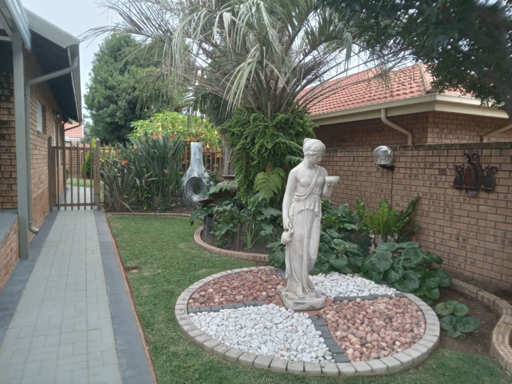 House for sale in Modimolle (Nylstroom) - 1MDM1695588