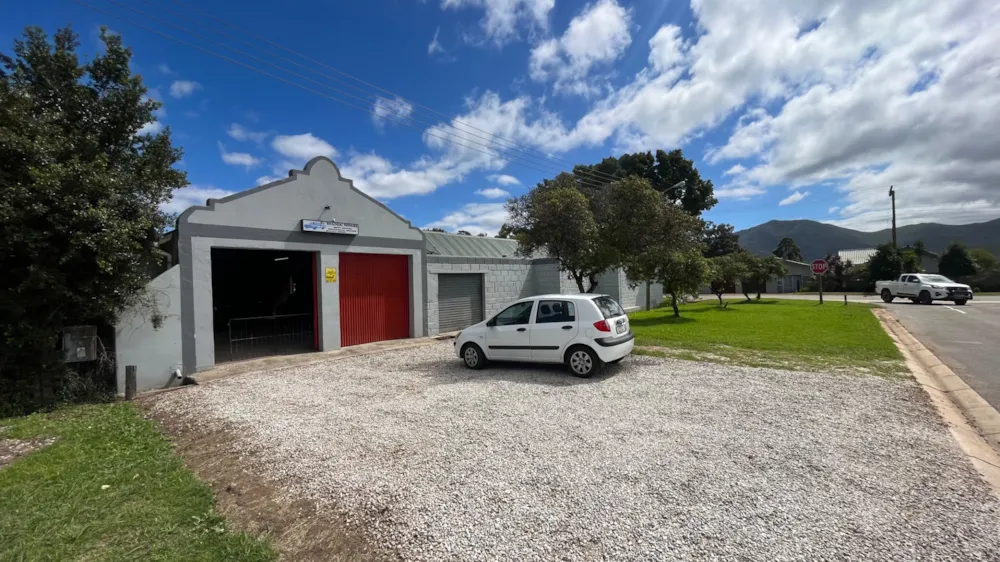 House for sale in Kareedouw, Eastern Cape - 1JF1701384