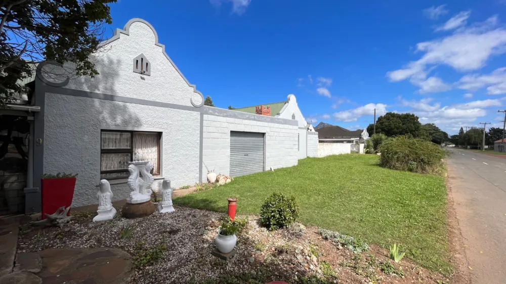 House for sale in Kareedouw, Eastern Cape - 1JF1701384
