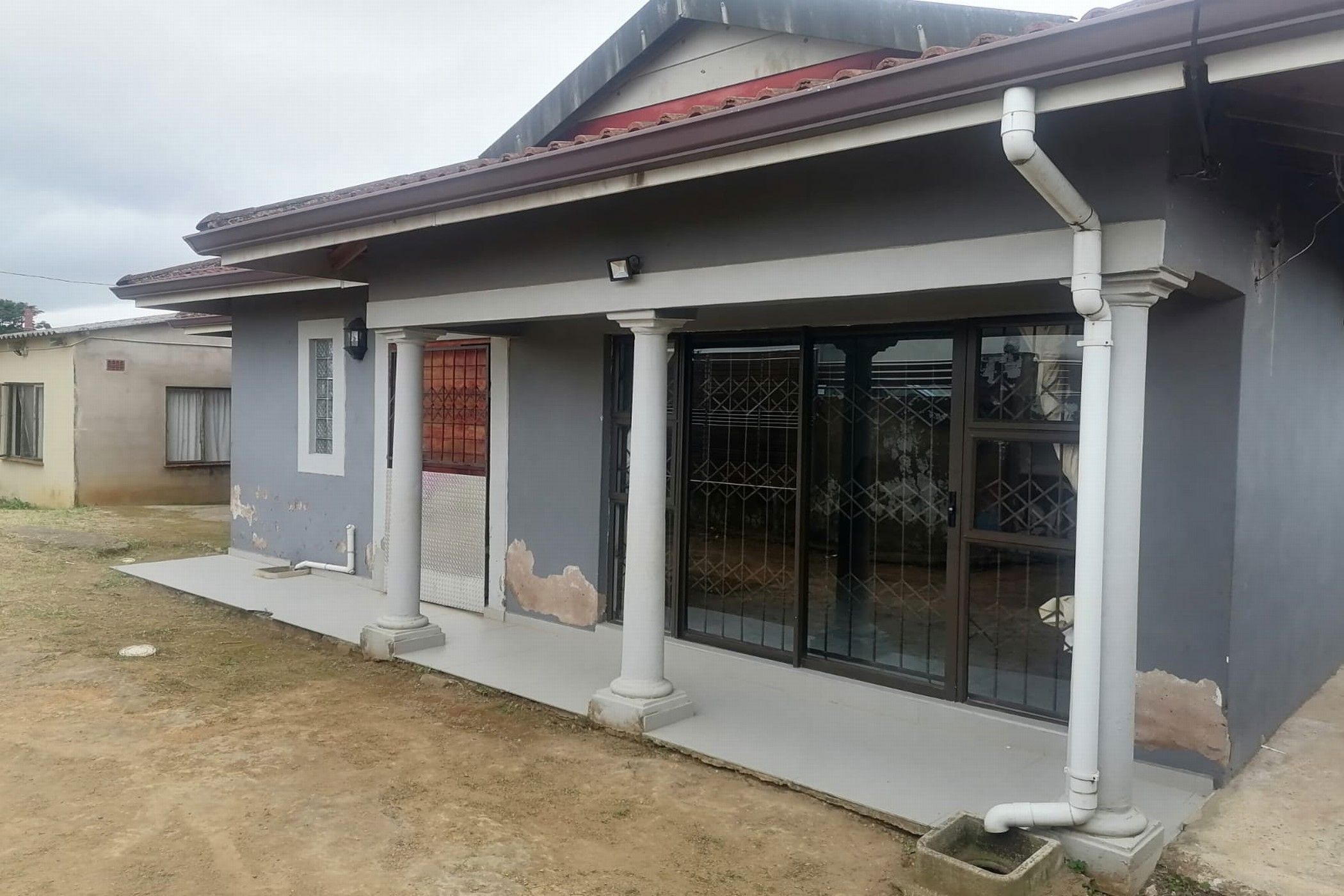 House for sale in Umlazi - 1WB1695615