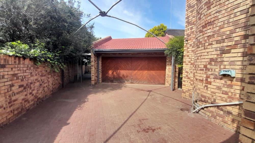 House for sale in Vanderbijlpark SE 3 - 1VT1695789