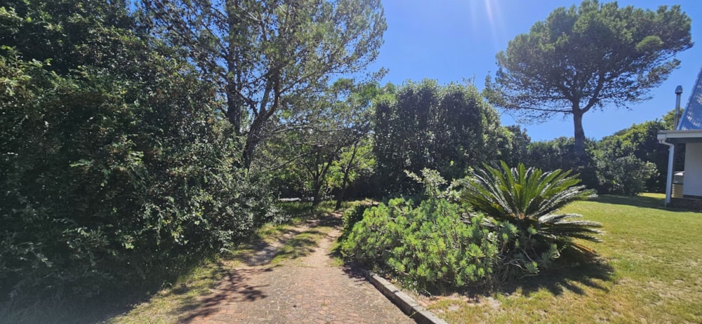 House sold in Theescombe - 1PLZ1695807