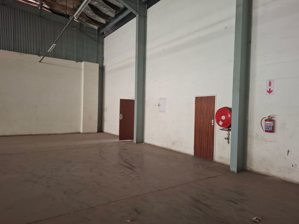 Commercial industrial property to rent in Gwest Industrial, Botswana - 3BO1695892 Commercial industrial property to rent in Gwest Industrial, Botswana - 3BO1695892