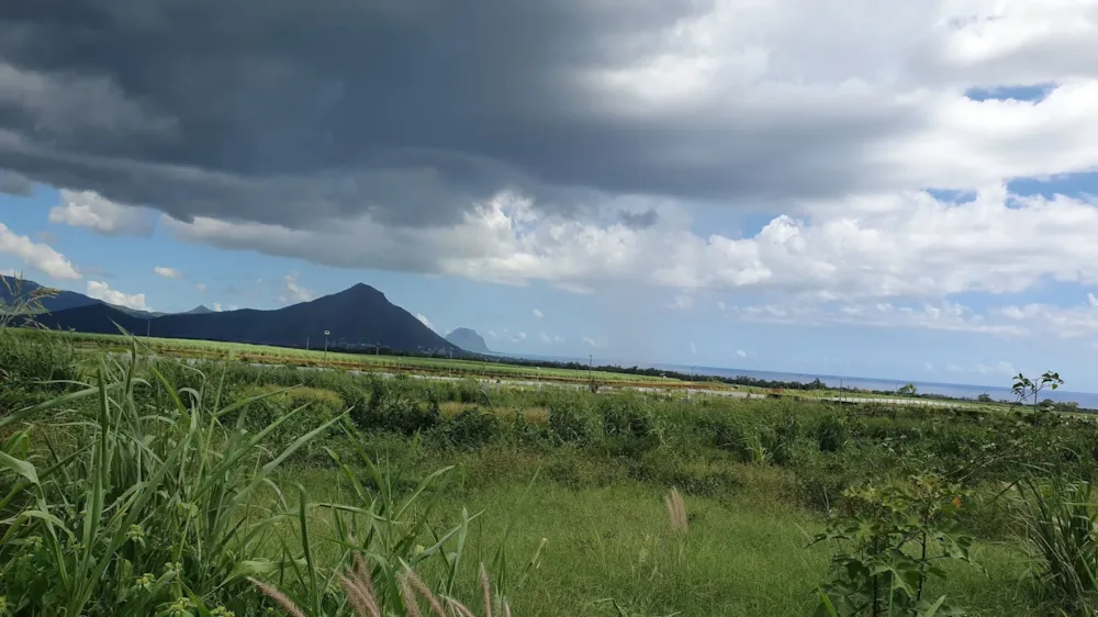 Residential vacant land for sale in Flic en Flac, Mauritius - MUR1695907 Residential vacant land for sale in Flic en Flac, Mauritius - MUR1695907