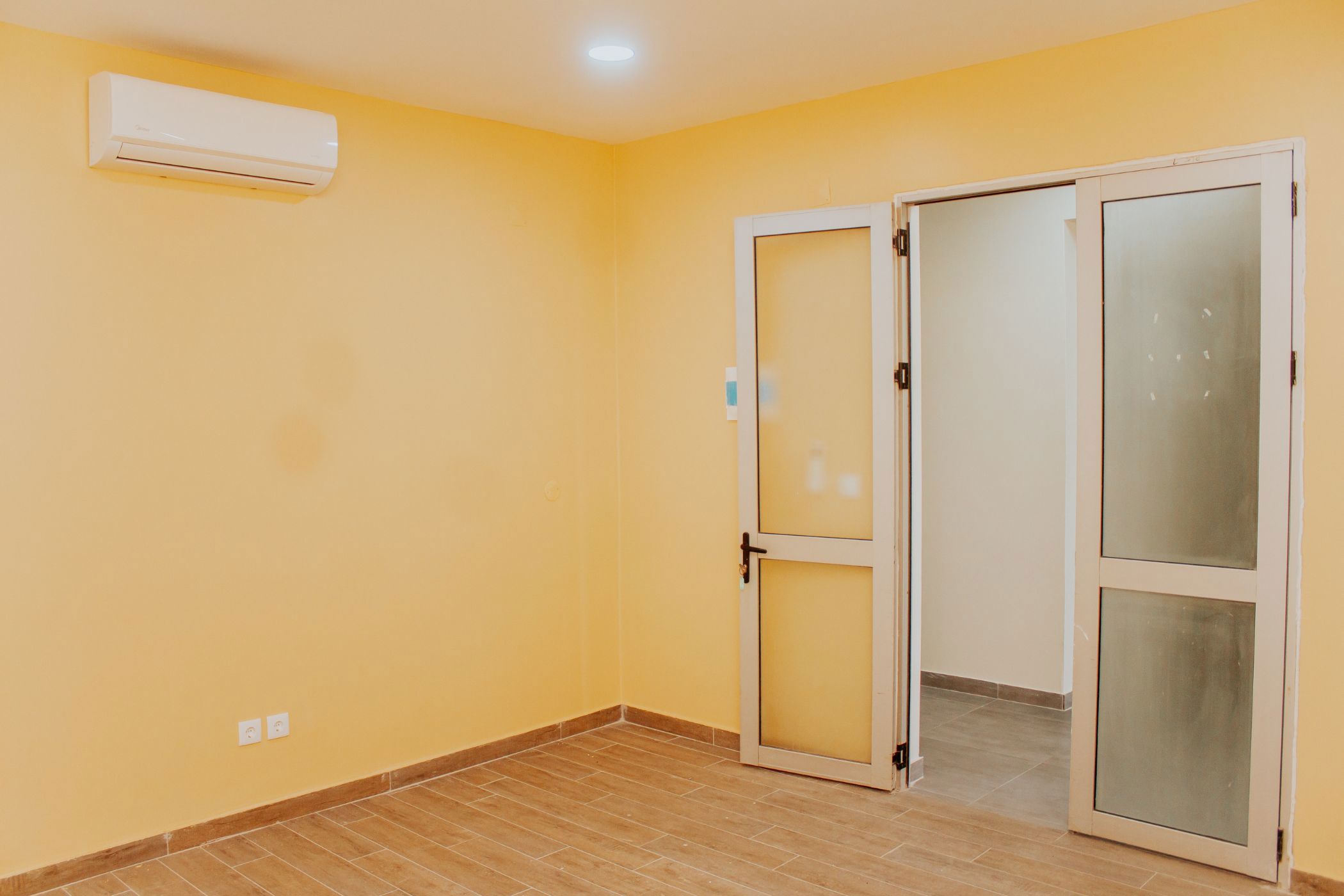 Commercial Building to rent in Beira, Sofala, Mozambique - 3MQ1695966