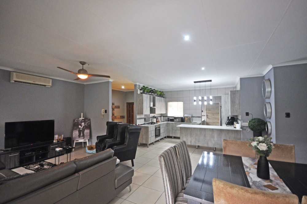 Townhouse for sale in Three Rivers Proper - 1VT1696368 Townhouse for sale in Three Rivers Proper - 1VT1696368