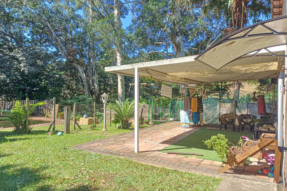 House for sale in Escombe - 1WB1696111 House for sale in Escombe - 1WB1696111