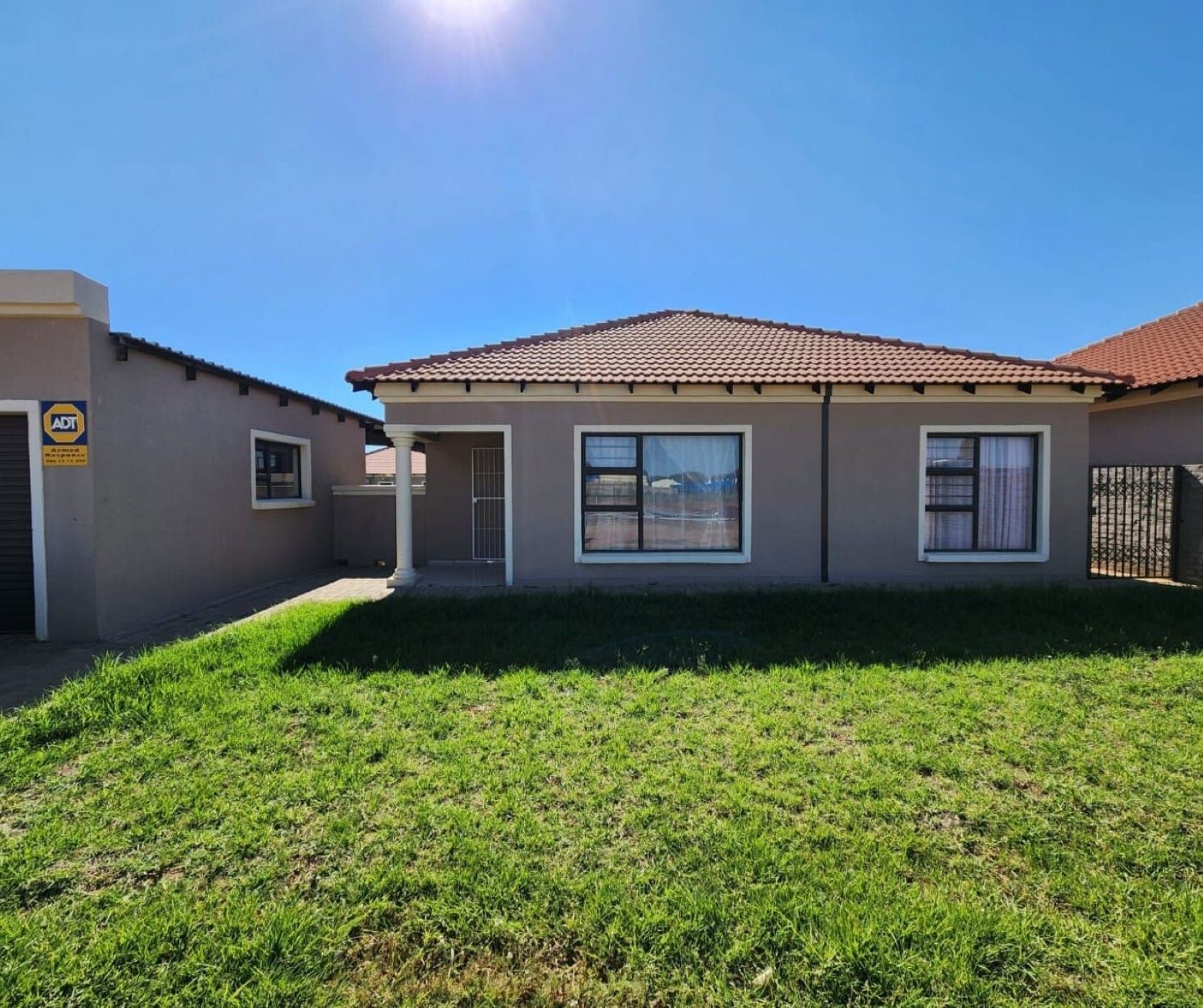 Townhouse for sale in Kimdustria - 1KJ1696148