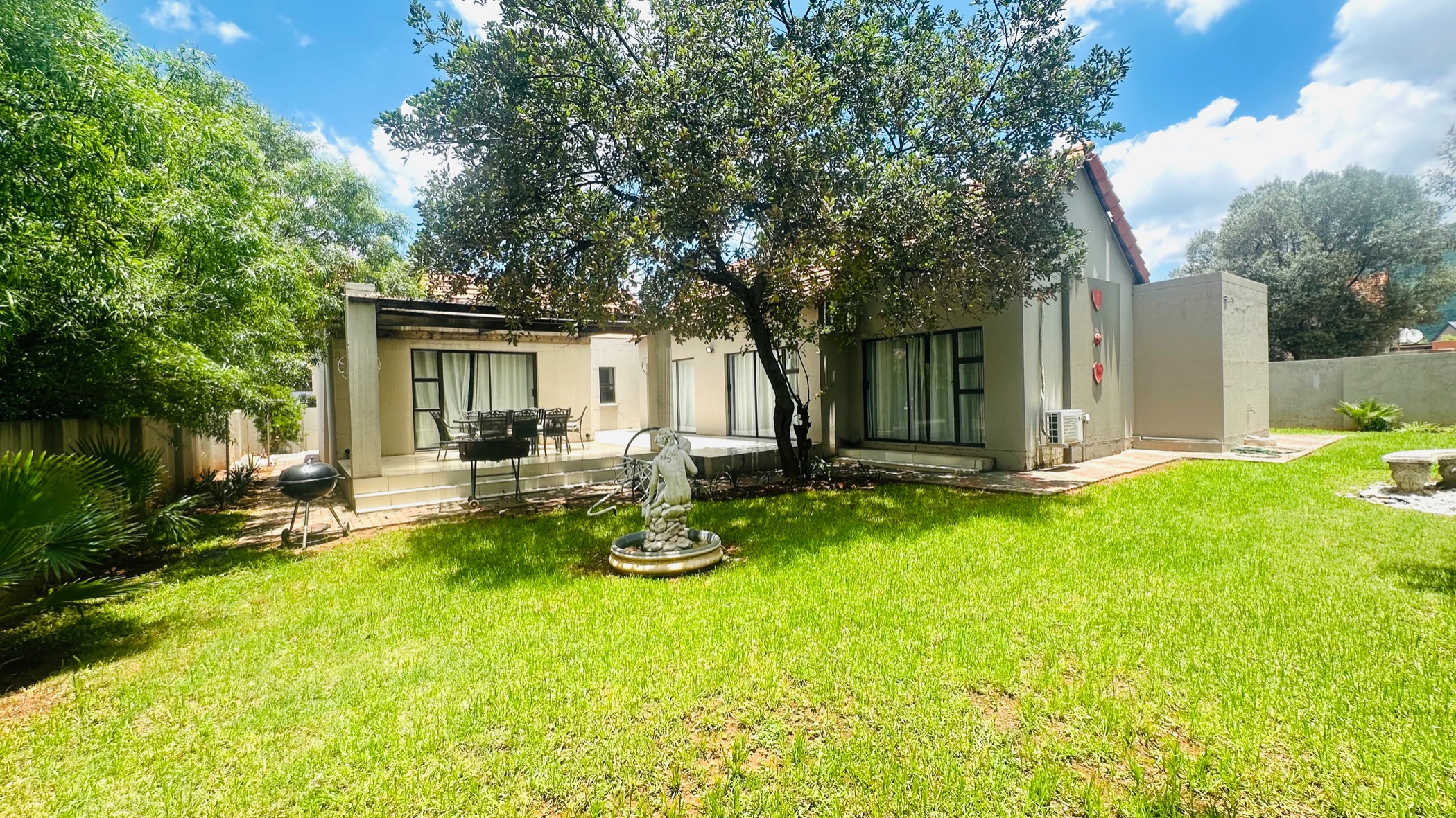 House for sale in Leloko Estate - 1HR1696124