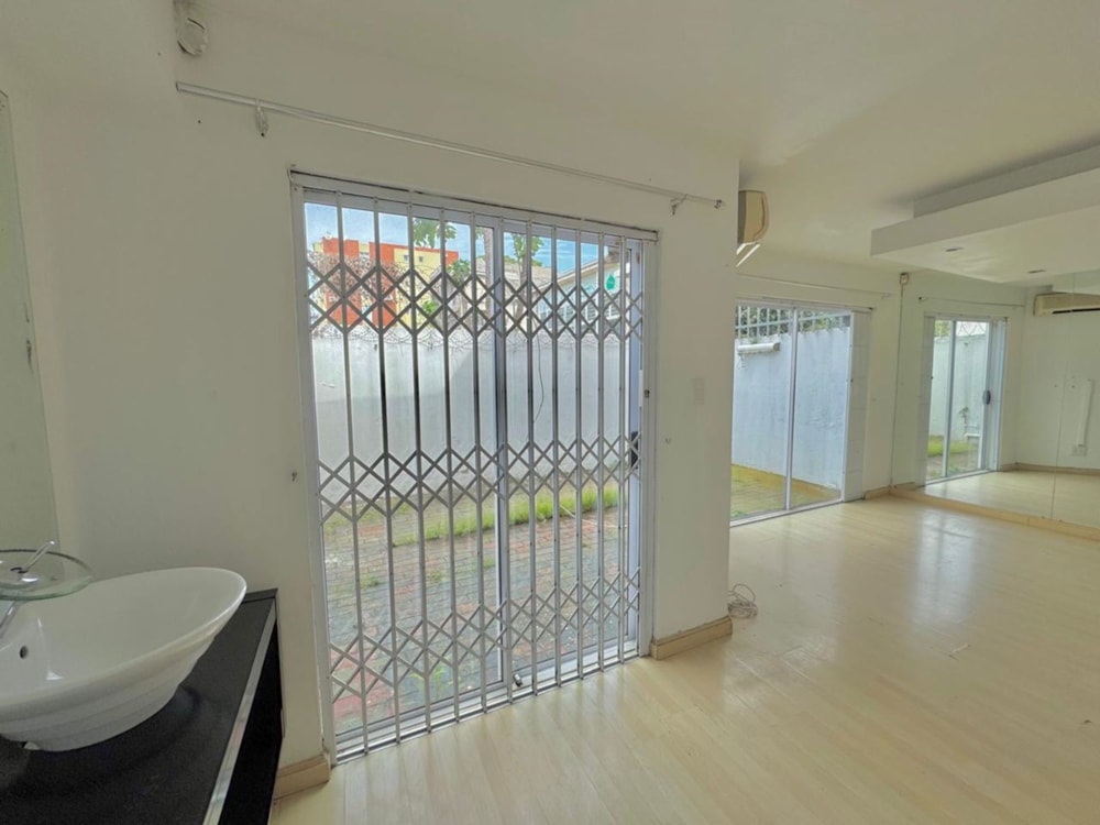 Townhouse for sale in Essenwood - 1DA1696120 Townhouse for sale in Essenwood - 1DA1696120