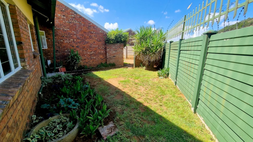 Townhouse for sale in Uitsig, Bloemfontein - 1BX1694777