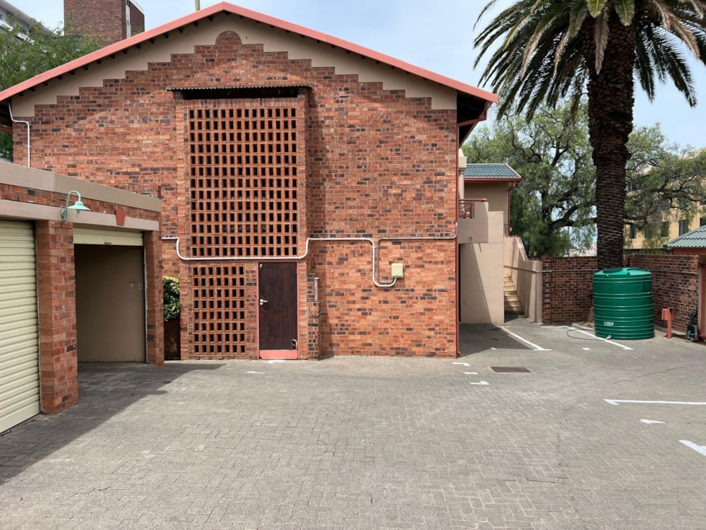 Townhouse for sale in Bloemfontein Central - 1BX1692848 Townhouse for sale in Bloemfontein Central - 1BX1692848