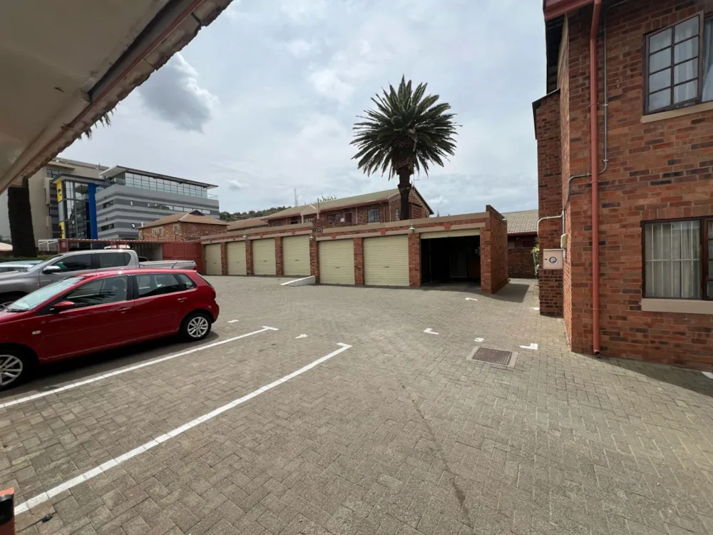 Townhouse for sale in Bloemfontein Central - 1BX1692848