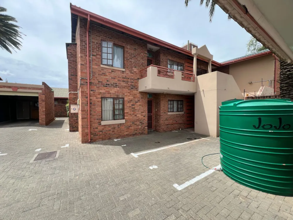 Townhouse for sale in Bloemfontein Central - 1BX1692848