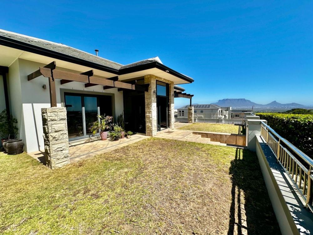 Security estate home for sale in Baronetcy Estate - 1PLA1694064 Security estate home for sale in Baronetcy Estate - 1PLA1694064