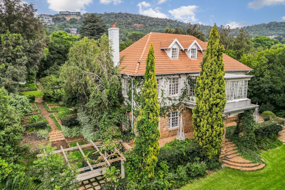 Double-storey house sold in Linksfield - BED1693930 Double-storey house sold in Linksfield - BED1693930