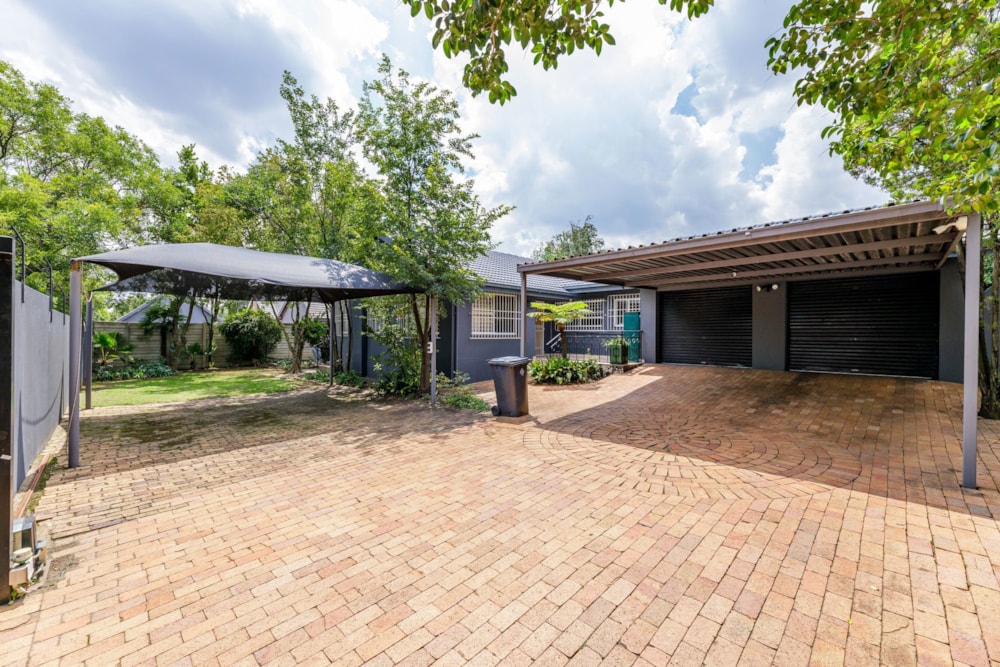 House for sale in Farrarmere - EN1693696 House for sale in Farrarmere - EN1693696