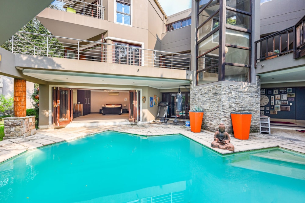 Security estate home sold in Fourways Area - FW1696407