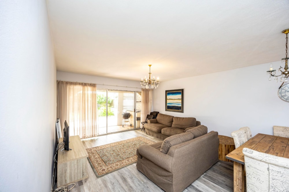 Apartment for sale in Gonubie - 1EZ1696084