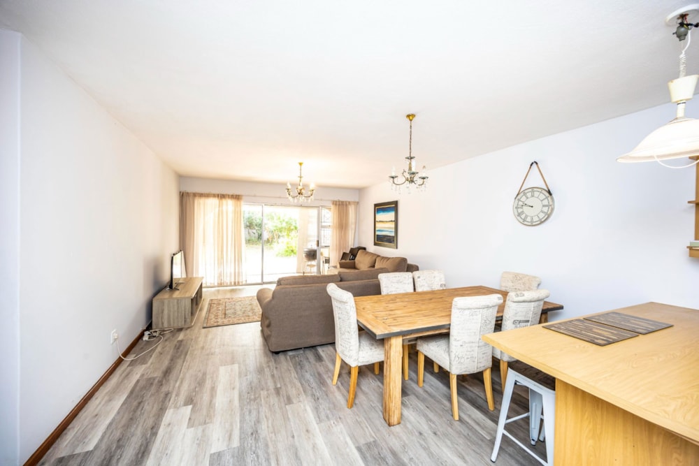 Apartment for sale in Gonubie - 1EZ1696084