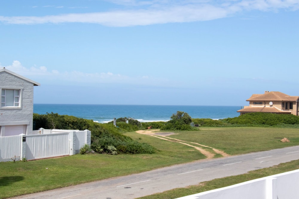 House sold in Cannon Rocks - 1KO1695132 House sold in Cannon Rocks - 1KO1695132