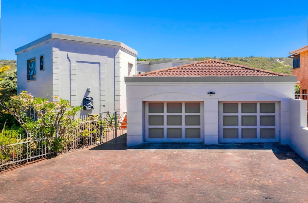 House for sale in Cola Beach - 1SH1640355