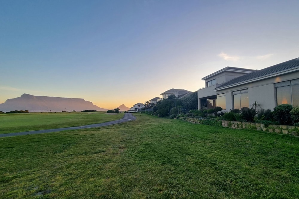 House for sale in Sunset Links - 1TV1724164