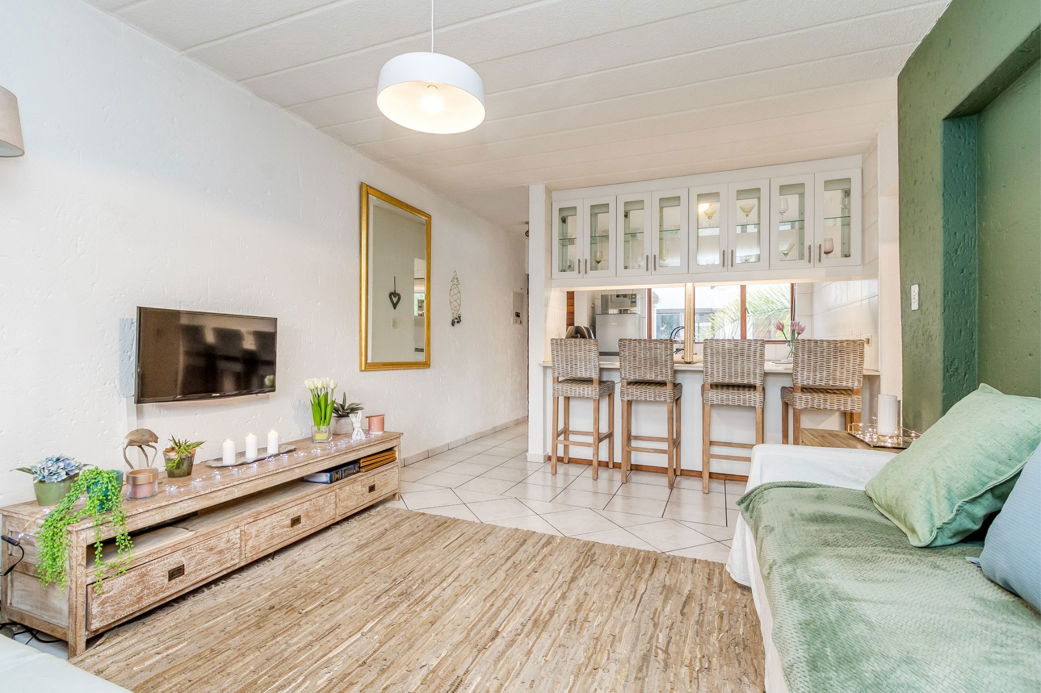 Apartment for sale in Victoria - HP1694299