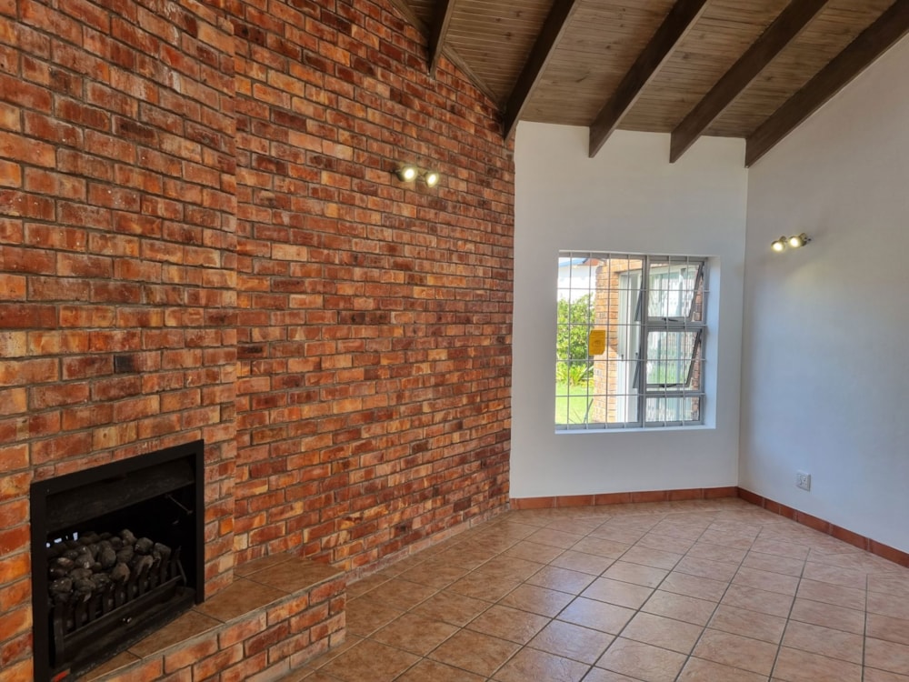 House let in Sandbaai - ONL1695906 House let in Sandbaai - ONL1695906